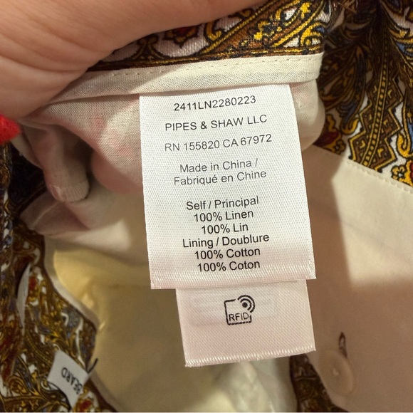 Veronica Beard Short Hobbes Linen in Dove Red Paisley - Picture 9 of 10